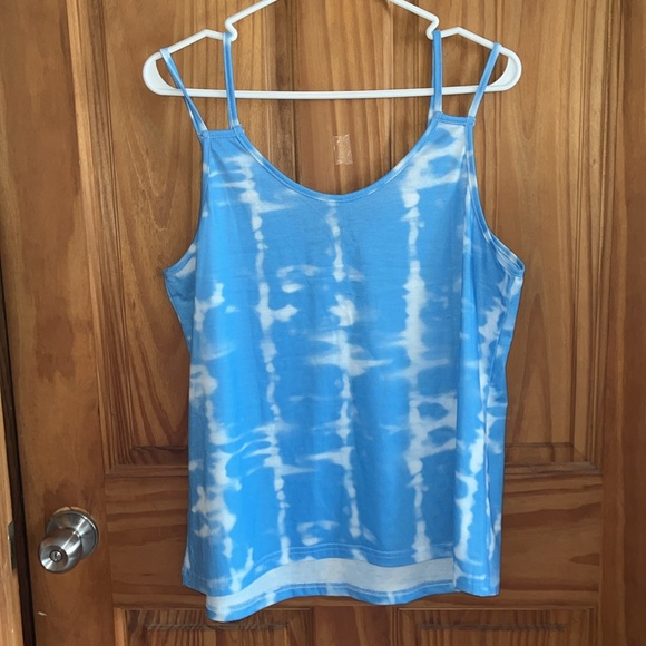 Sleeveless top - Picture 2 of 3